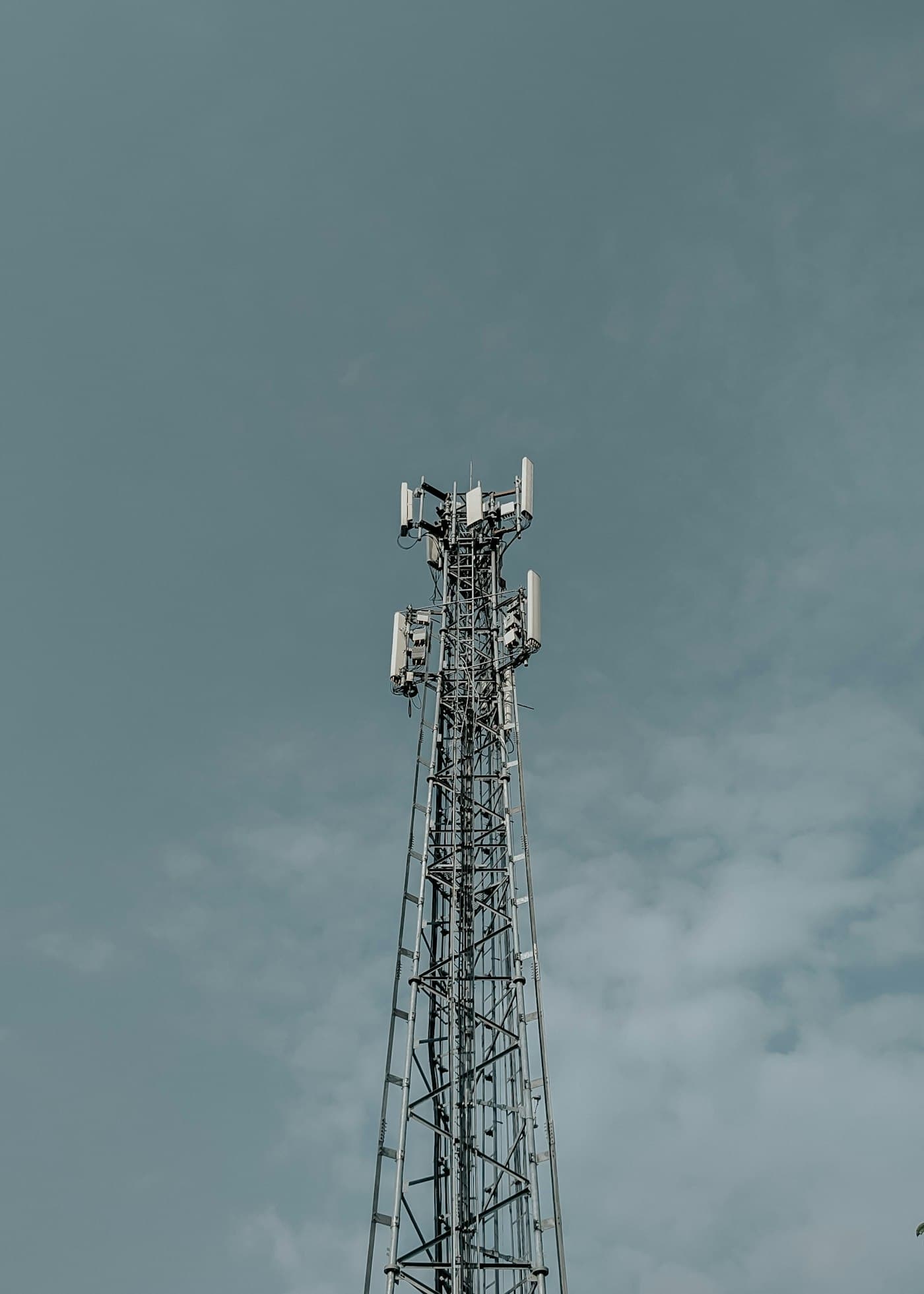 Solar-Battery Hybrid Backup for Telecom Towers
